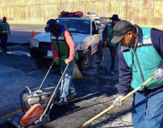 acciones de bacheo en Ramos Arizpe