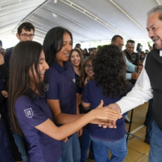 Apoya Ramos Arizpe a jóvenes con educación y oportunidades